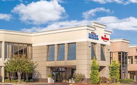 Holiday Inn Bordeaux Fayetteville North Carolina